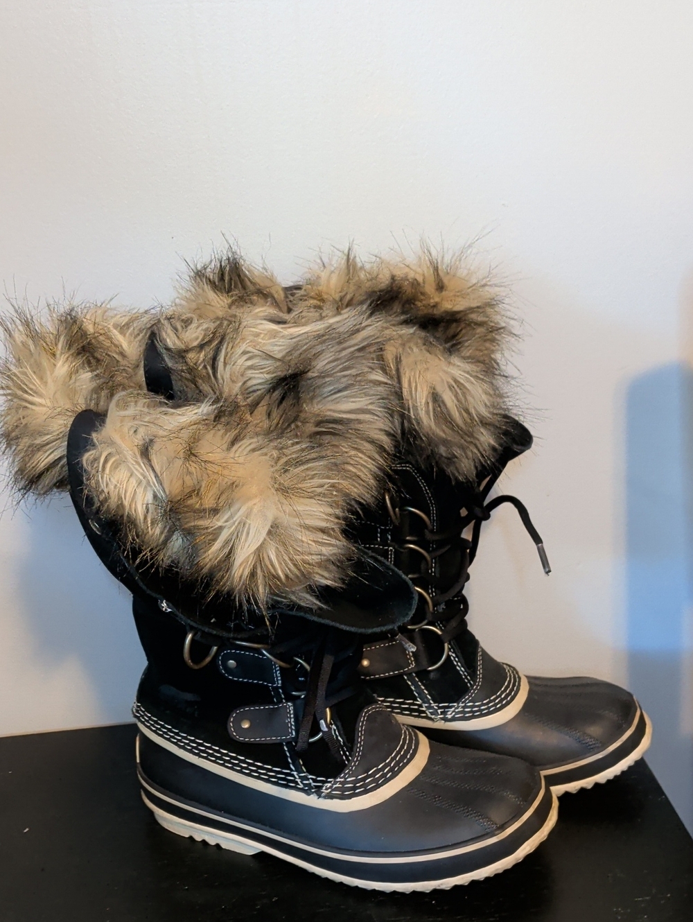 Sorel Black and Tan Faux-Fur Leather Winter Boots